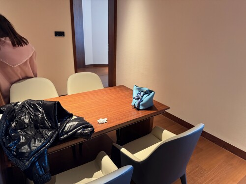 04-vignette-suite-dining.jpg