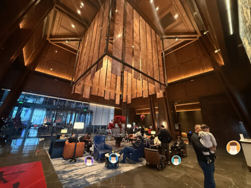 01-vignette-lobby-privacy.jpg