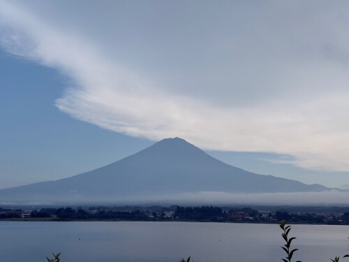 07-kawaguchiko-fuji.jpg